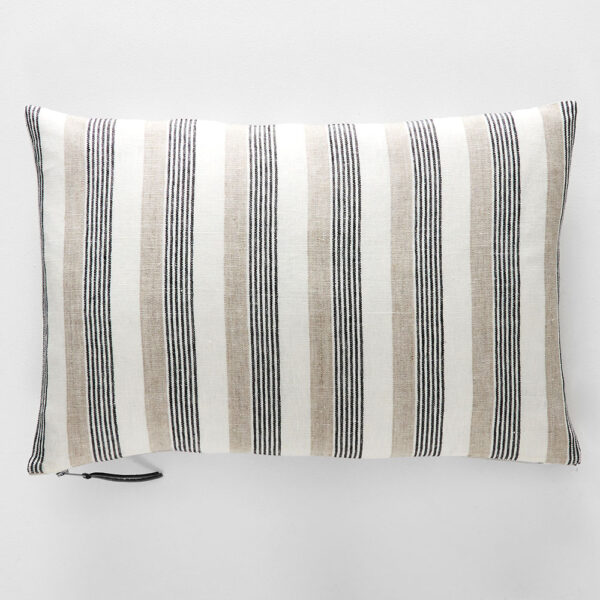 Cuthbert Cushion 40x60