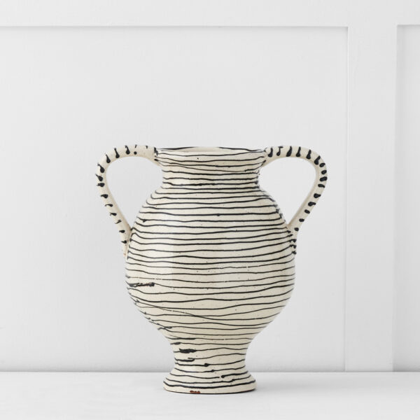 Esme Urn