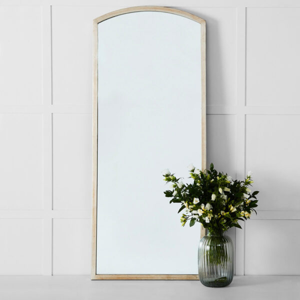 Maia Mirror