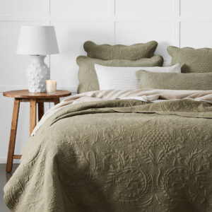 Pembroke Coverlet 240x260