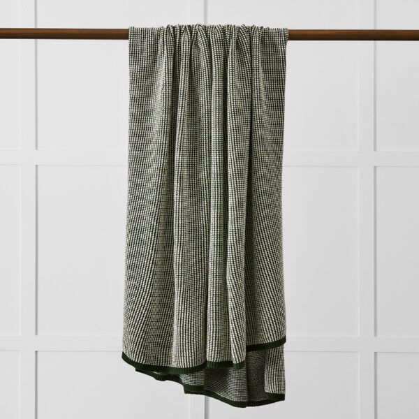 Sia Throw