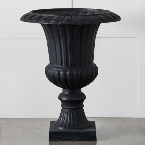 Terrain Classic Urn