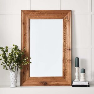 Villa Mirror